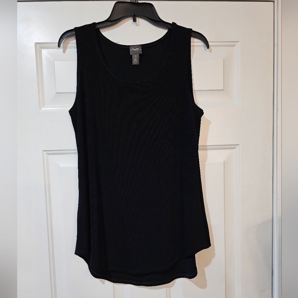 Travelers by Chicos size 1 top